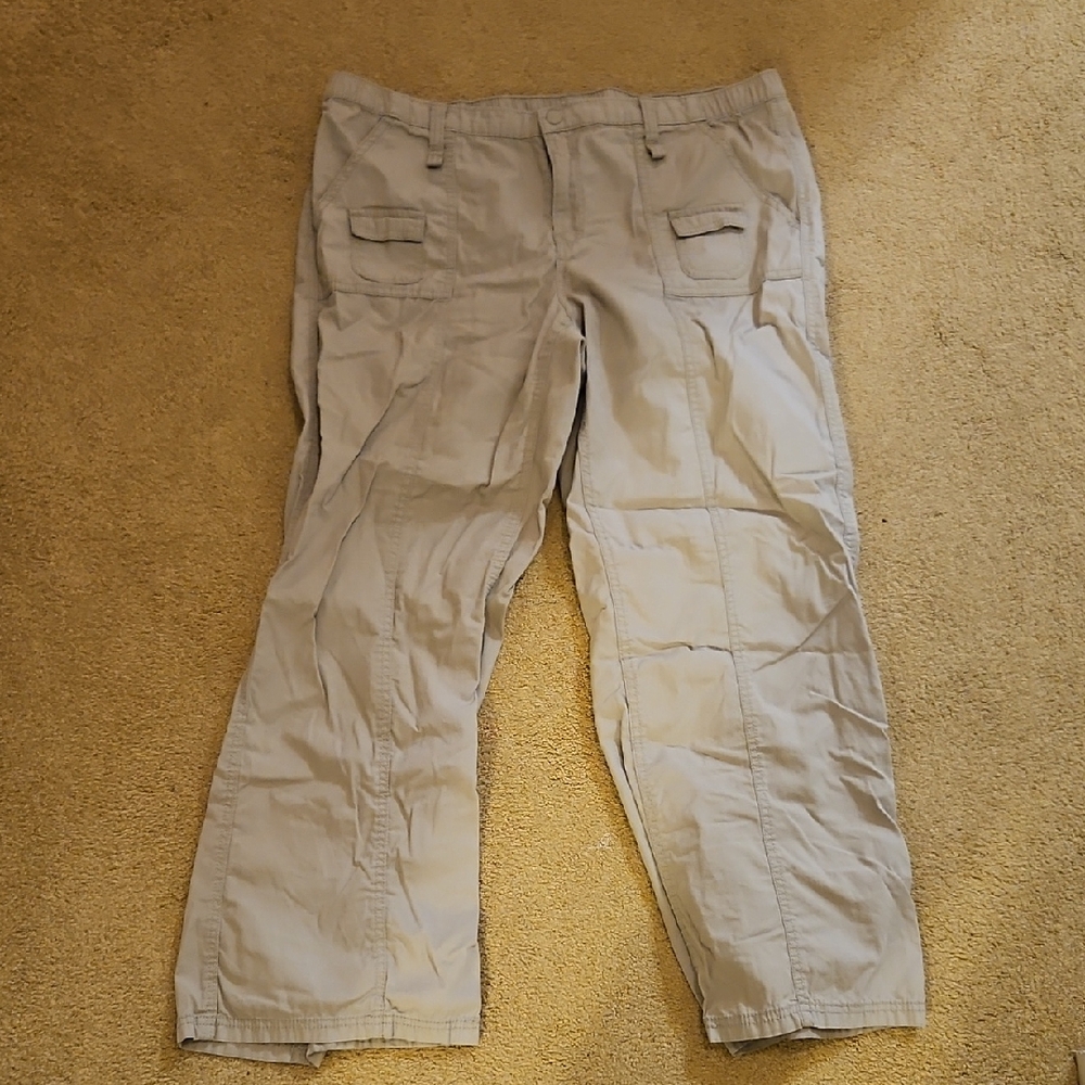 H&M Women's Cargo Pants in beige
